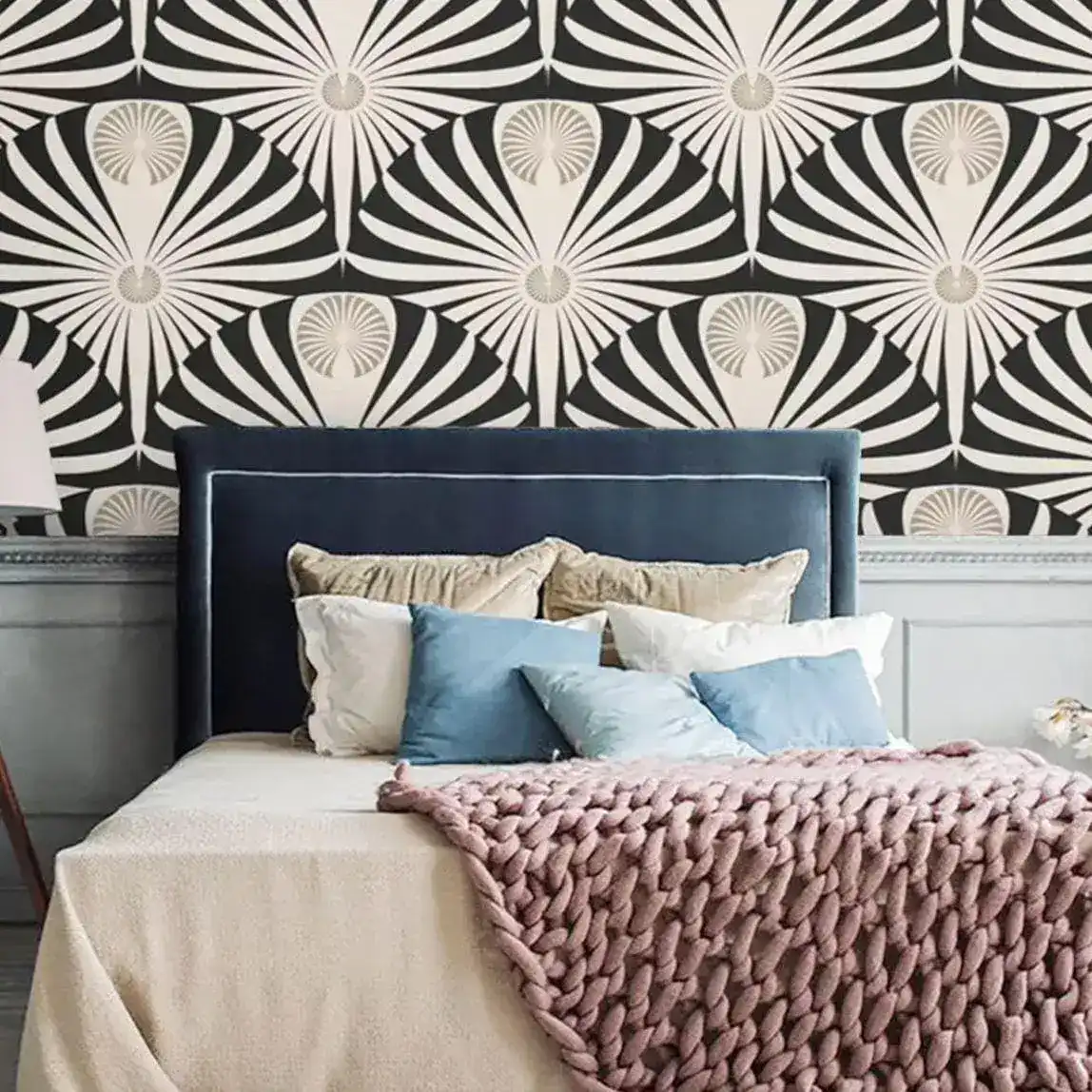 Black and White Art Deco Wallpaper - Image 3