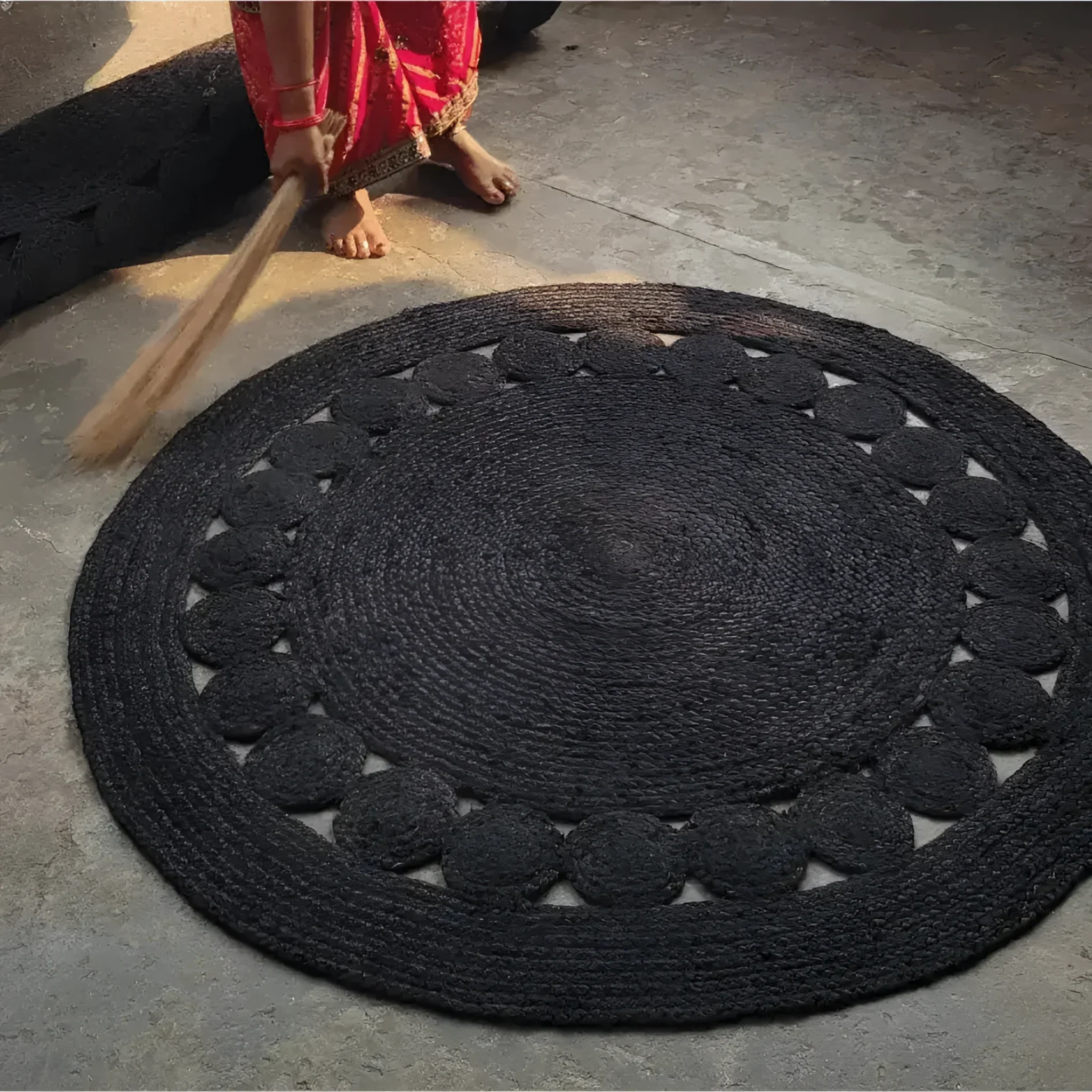 Black Round Jute Rug - Image 5