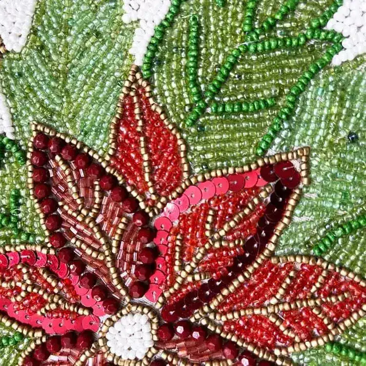 Christmas Flowers and Leaves Beaded Table Runner - Image 6