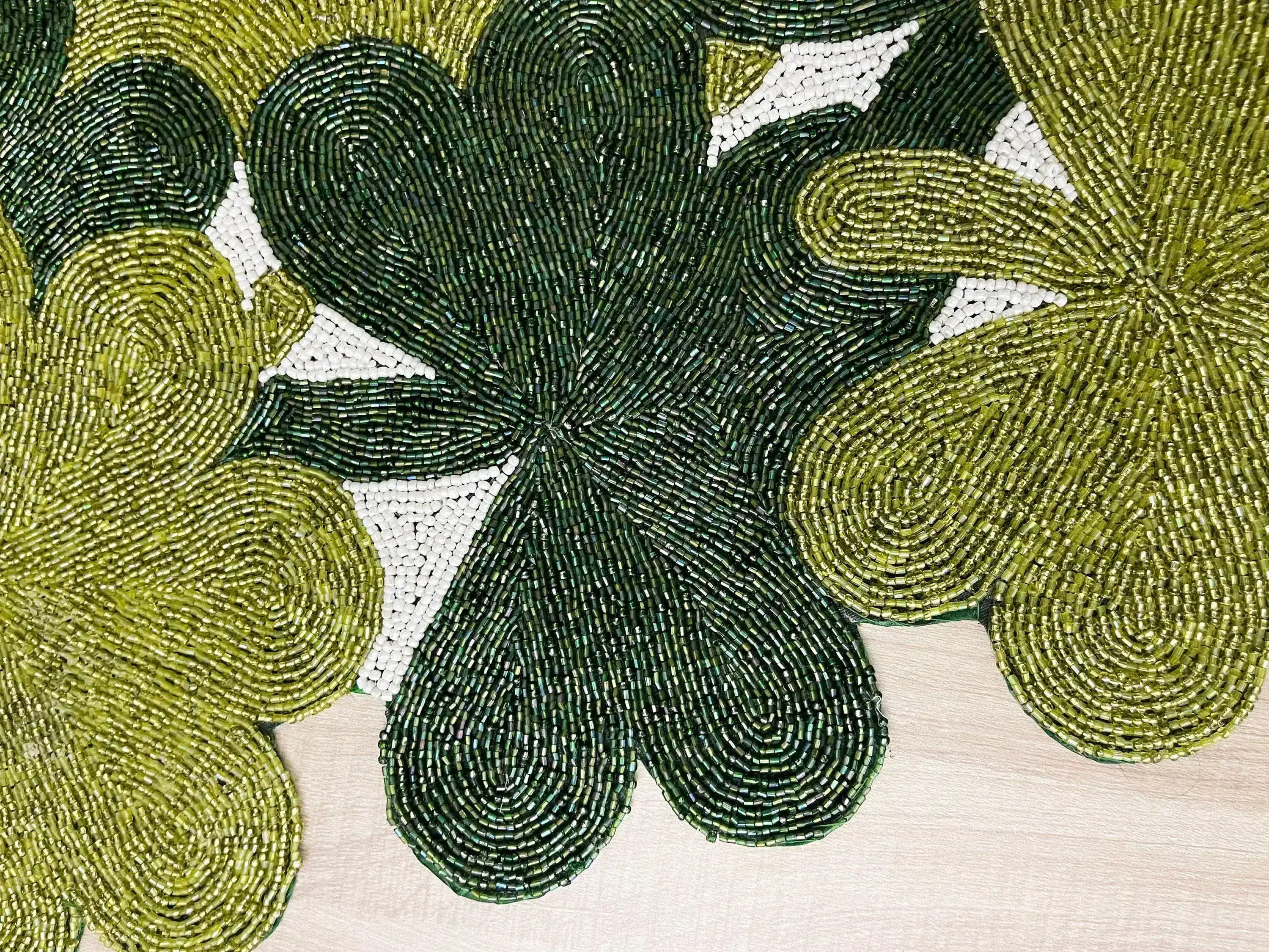 Clover Leaf Shamrock Beaded Table Runner - Image 4