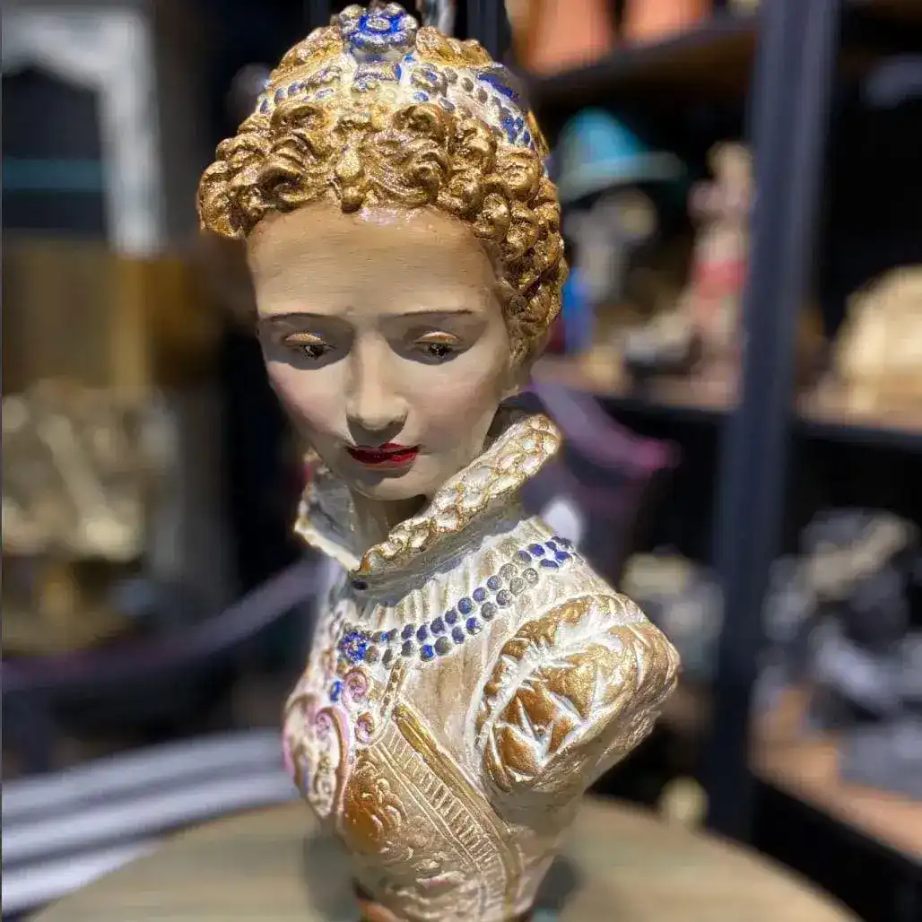 Colorful Queen of France Maria Antoniette Sculpture - Image 2