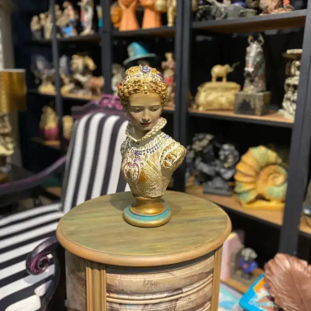 Colorful Queen of France Maria Antoniette Sculpture - Image 3