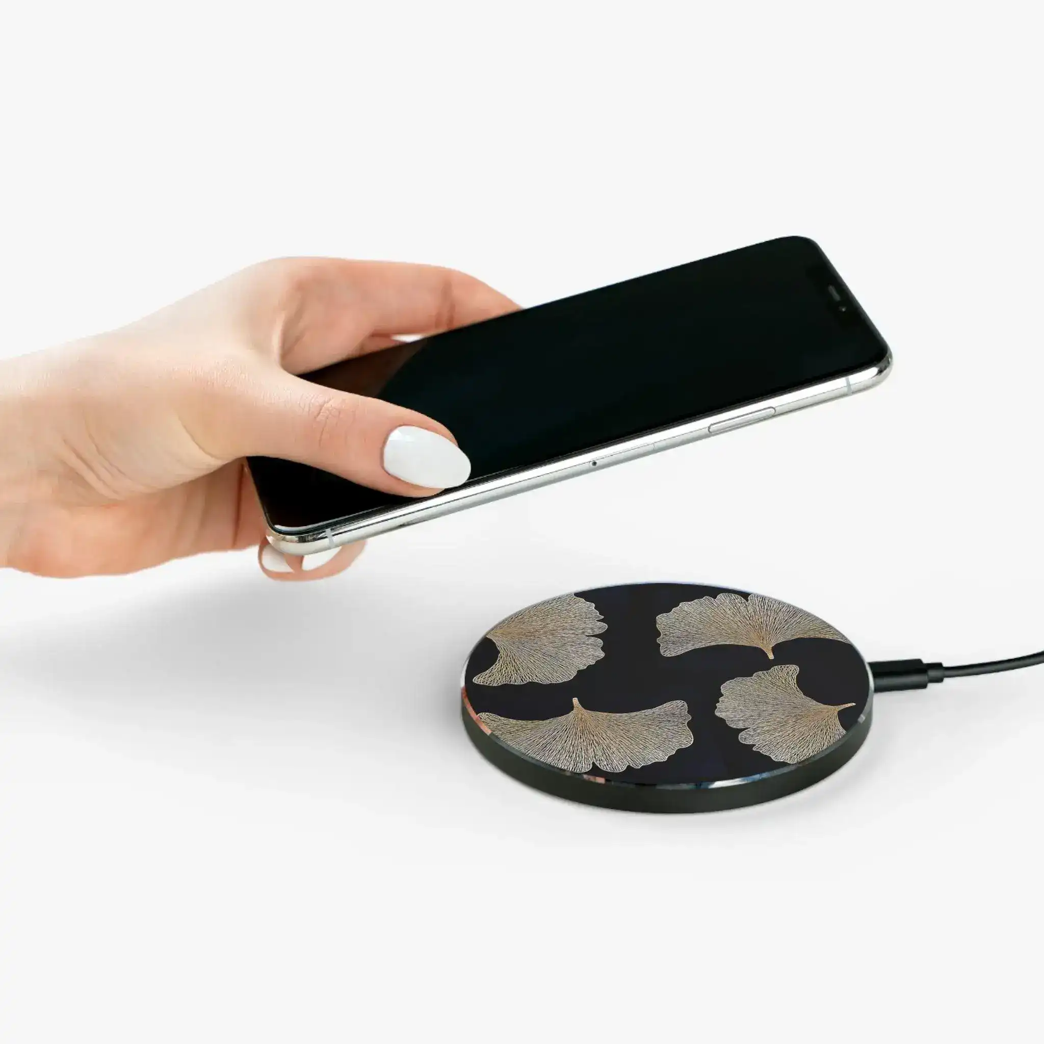 Gold Gingko Leaves Wireless Charger - Image 4