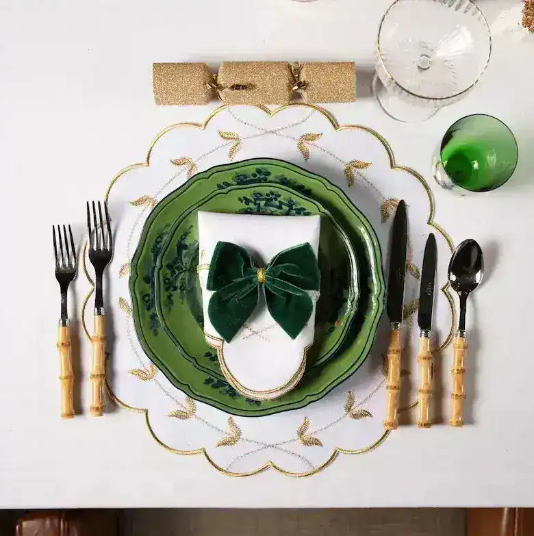 Gold-Trimmed Elegance Placemats - Image 4
