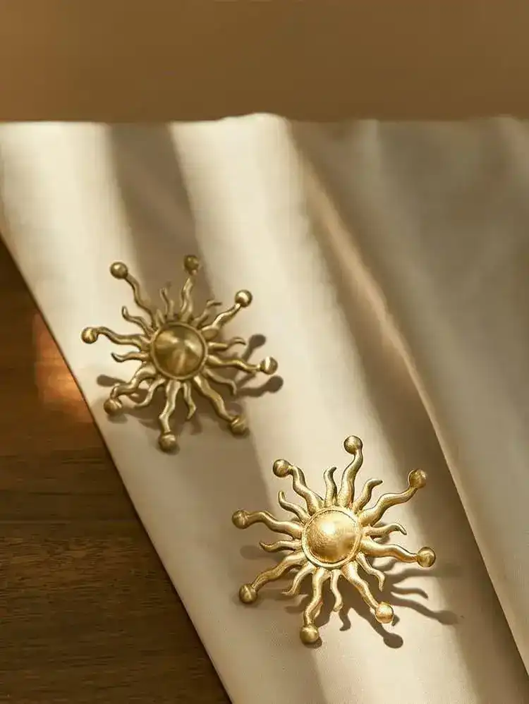 Golden Sun Ray Cabinet Door Knob - Image 2