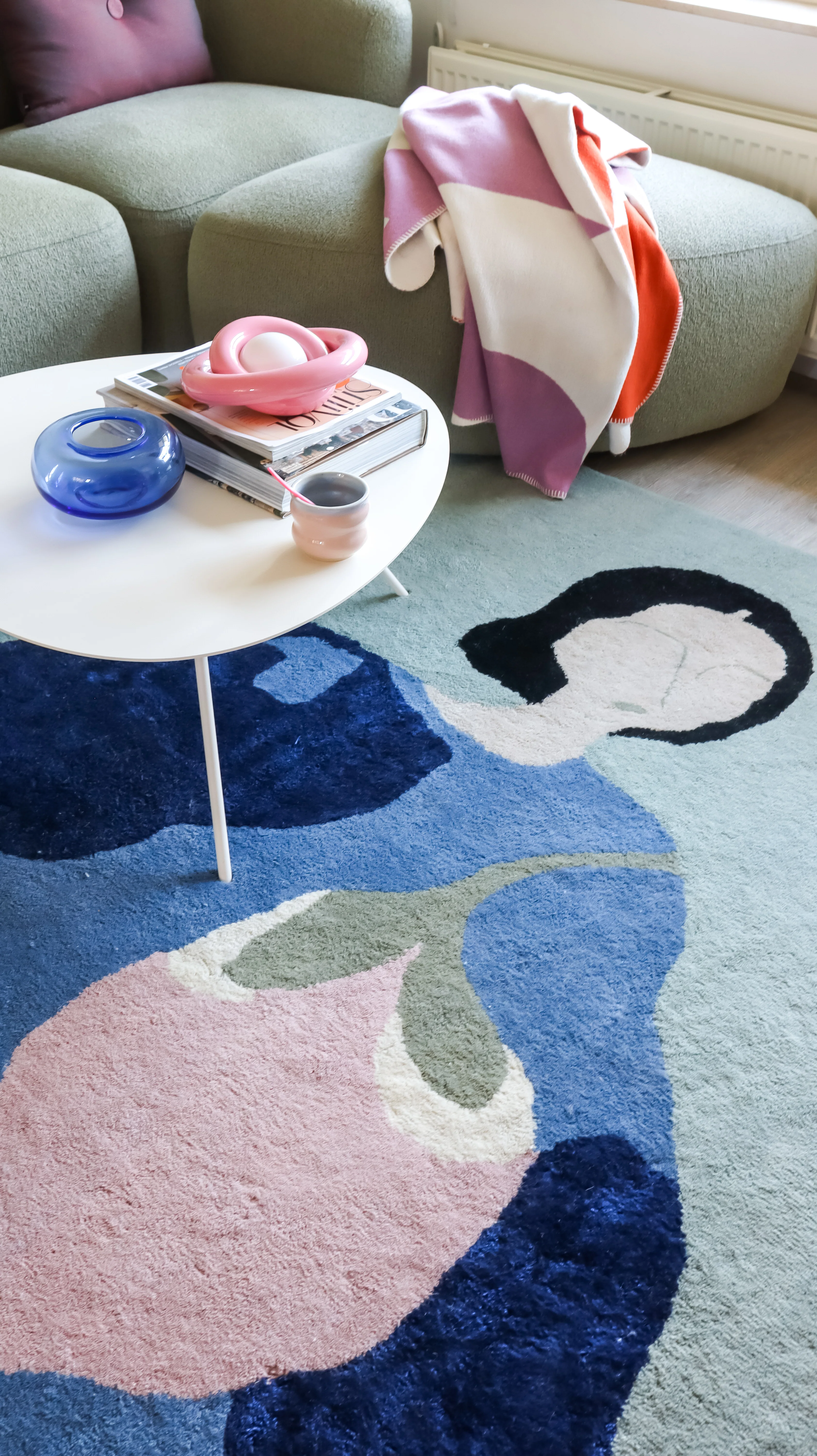 Hidden Among Blossoms Hand Tufted Rug - Image 6