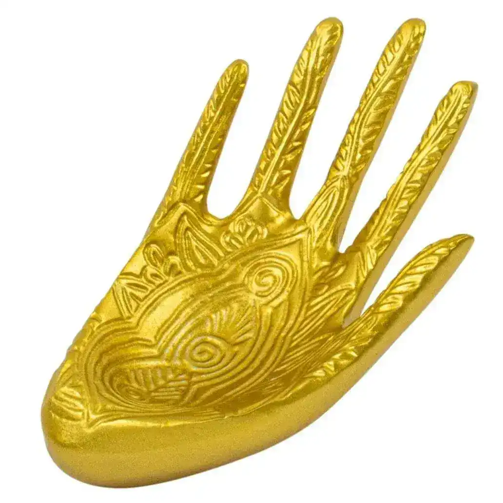 Intricate Carved Henna Hand - Image 2