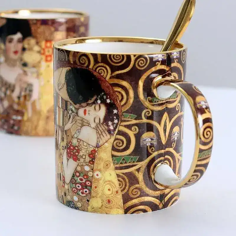 Klimt Kiss Porcelain Coffee Mug With Spoon - Image 4