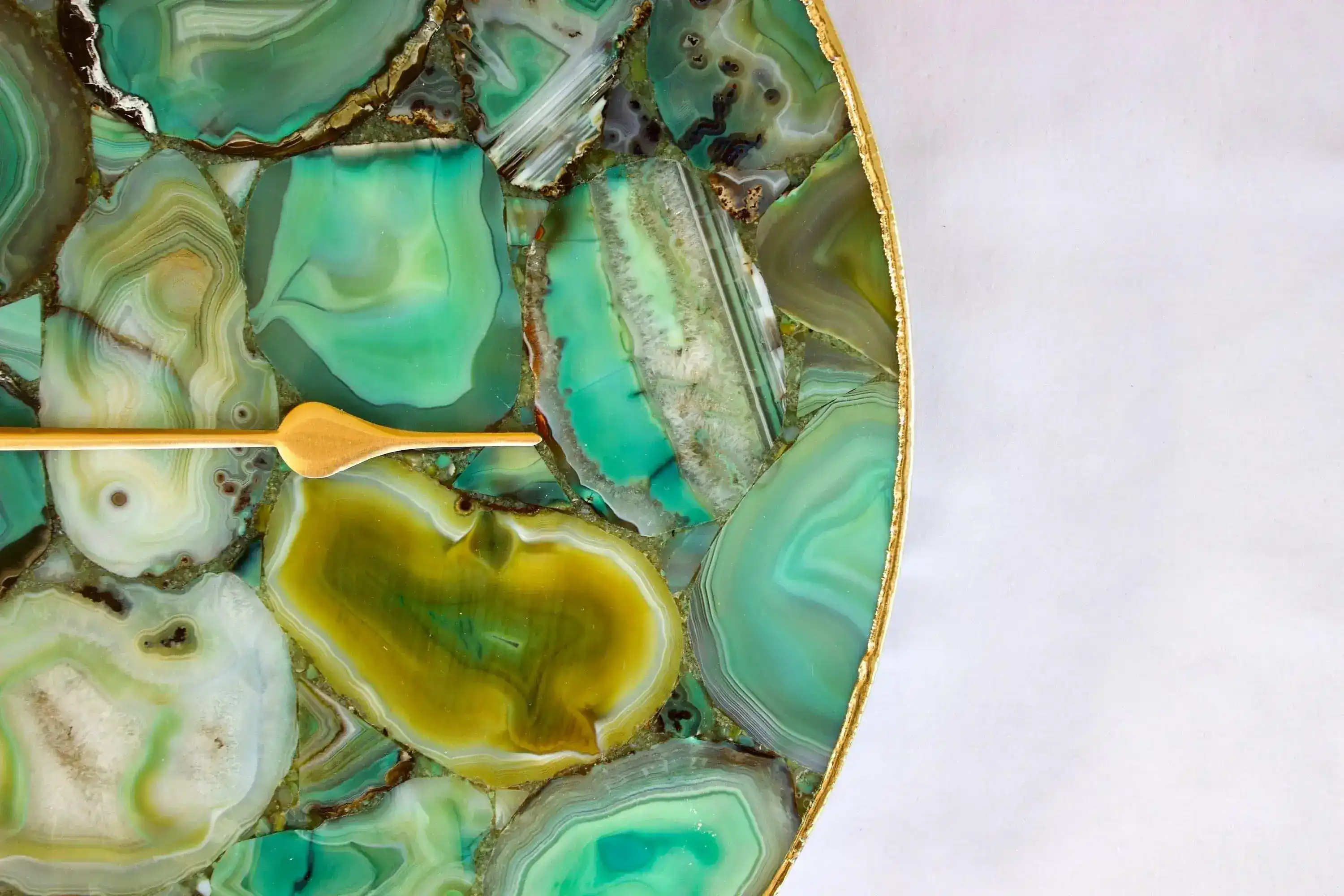 Light Green Agate Round Wall Clock - Image 3