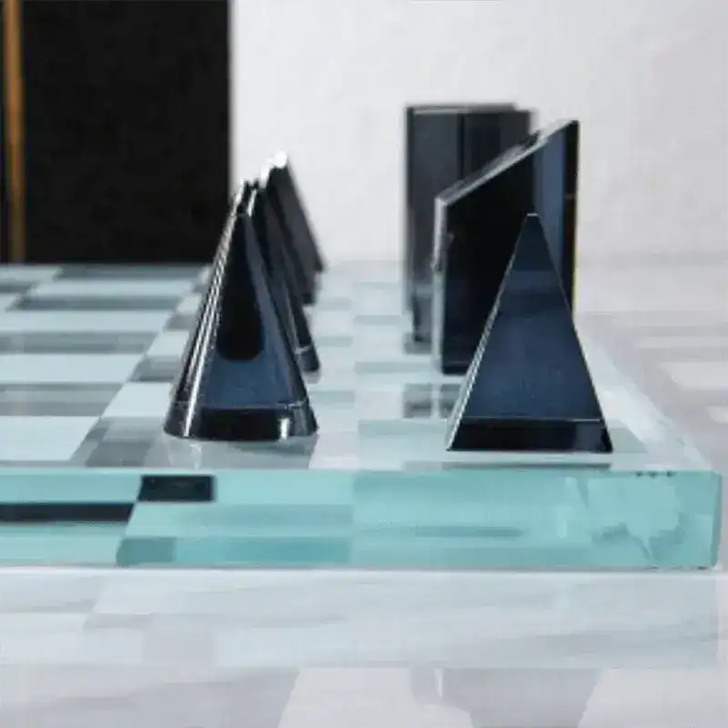 Luxurious Clear Crystal Chess Board Set - Image 4