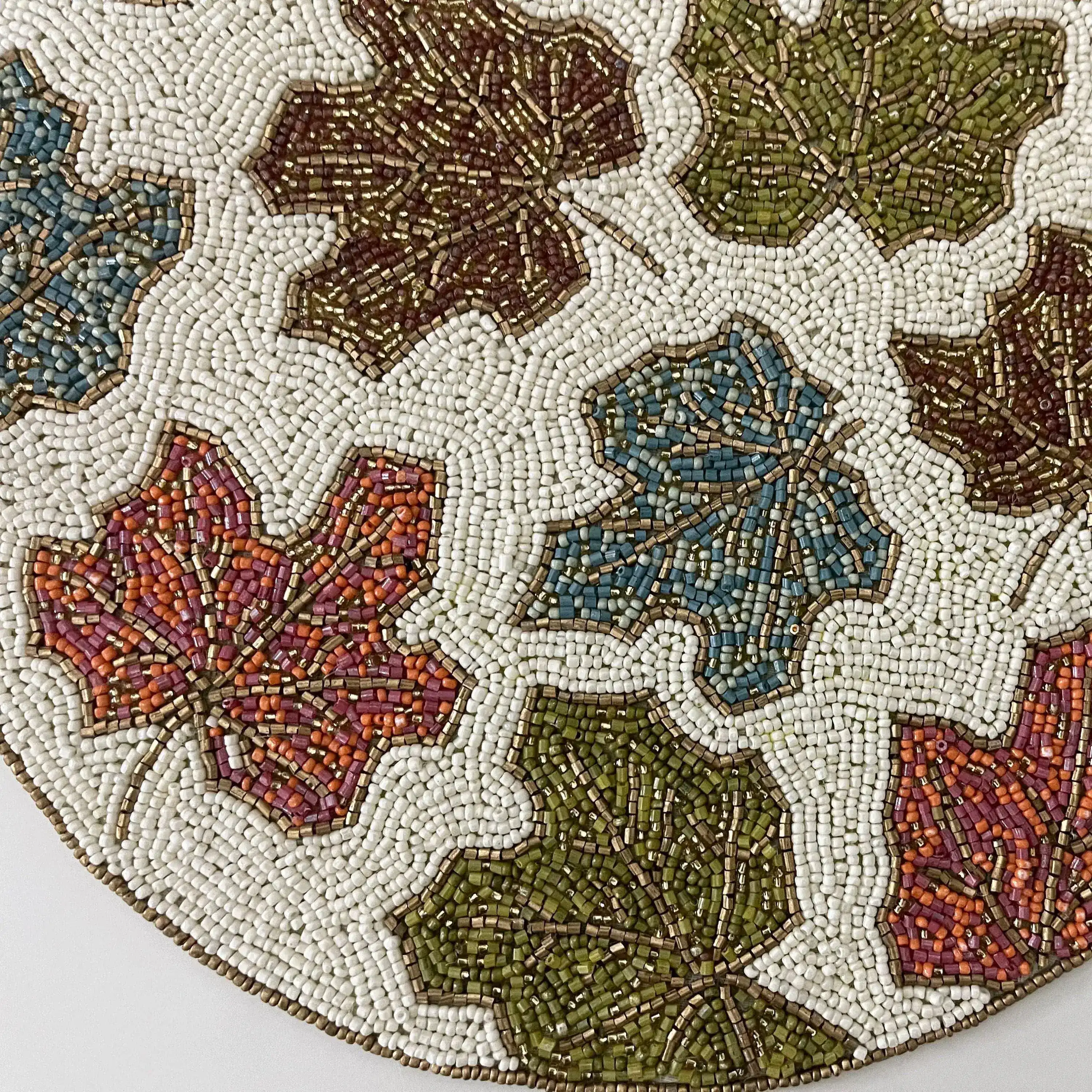 Maple leaf Round Beaded Placemat - Image 4