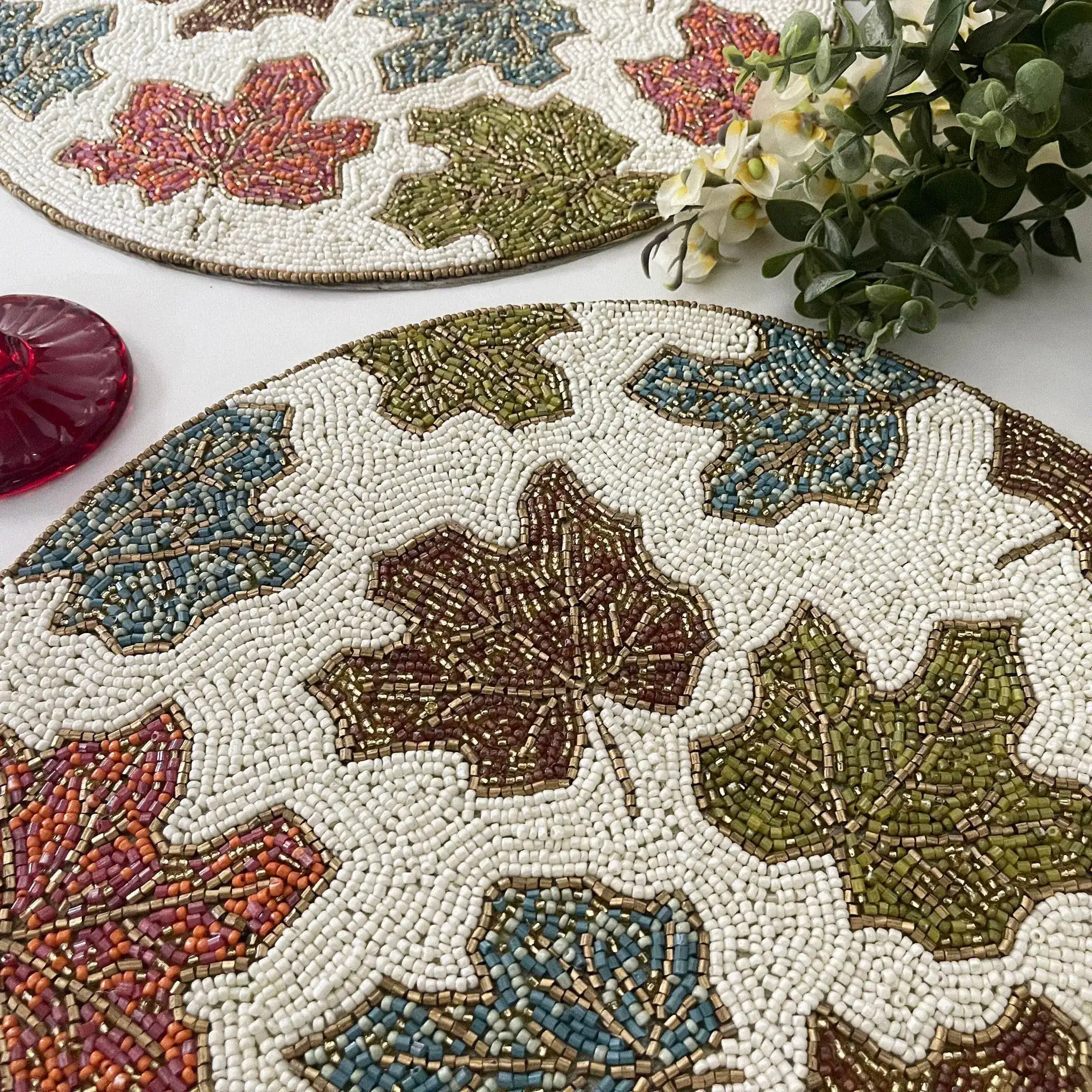 Maple leaf Round Beaded Placemat - Image 5
