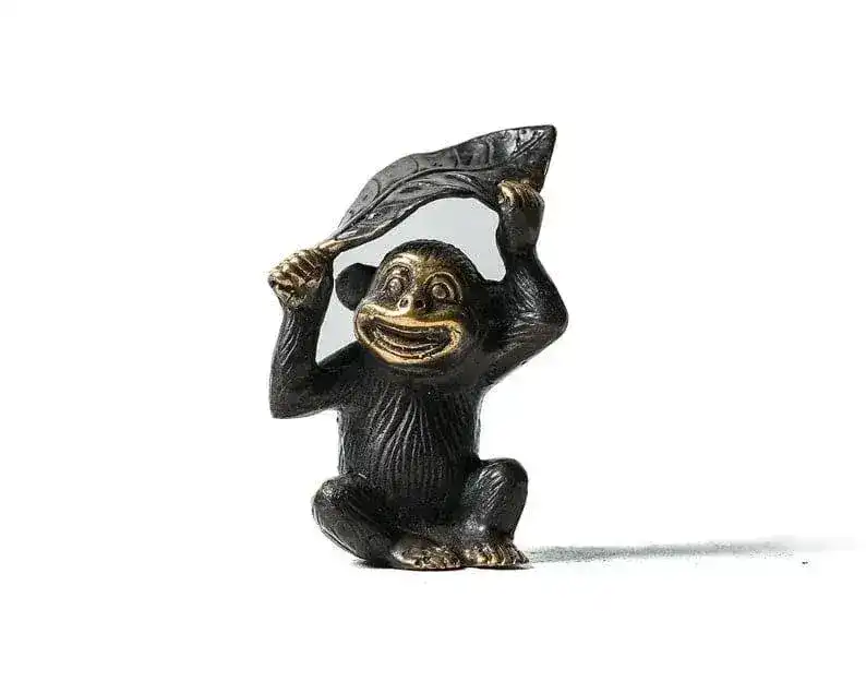 Monkey Under Banana Leaf Figurine - Set of 2 - Image 3