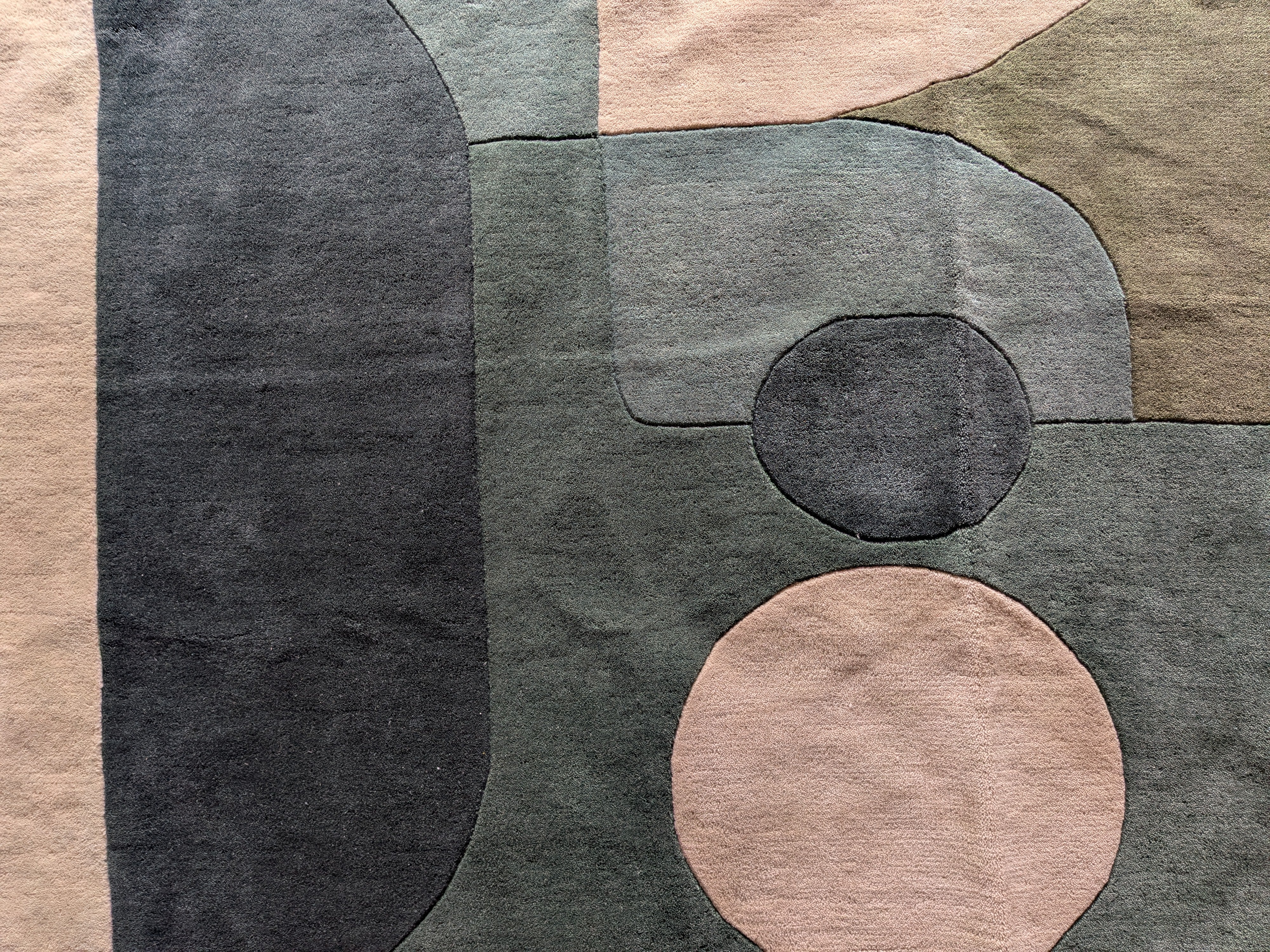 Monochrome Chic Hand Tufted Rug 8 x 8 ft - Image 6