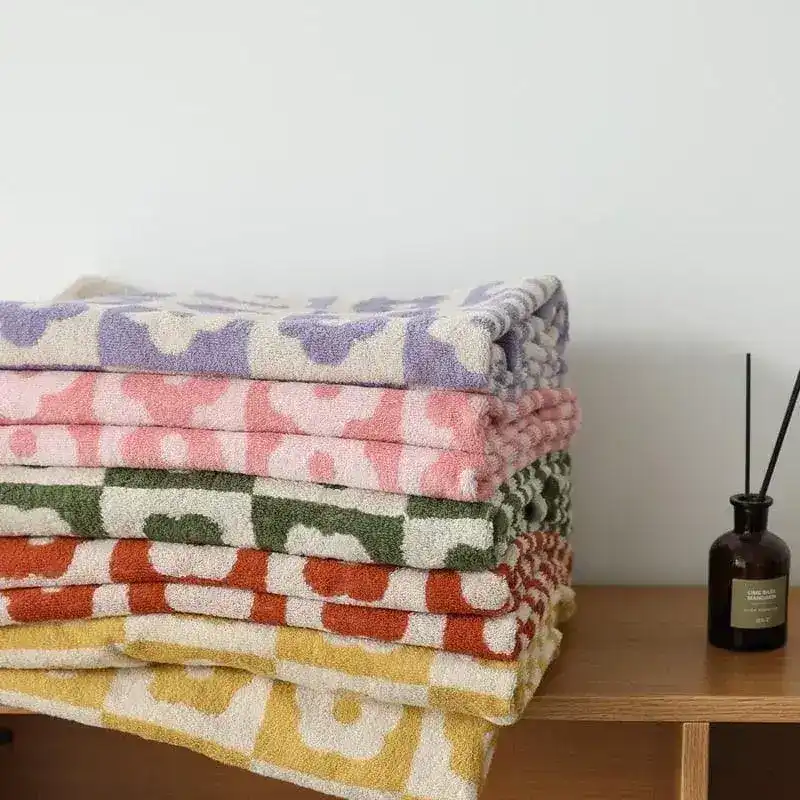 Retro Plaid Flower Bath Towel - Image 4