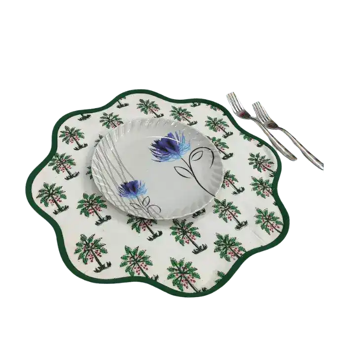 Scalloped Palm Tree Round Placemats - Image 3
