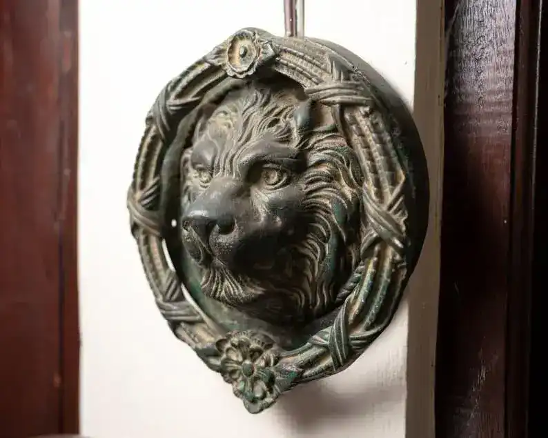 Solid Brass Classic Lion Head Door Knocker