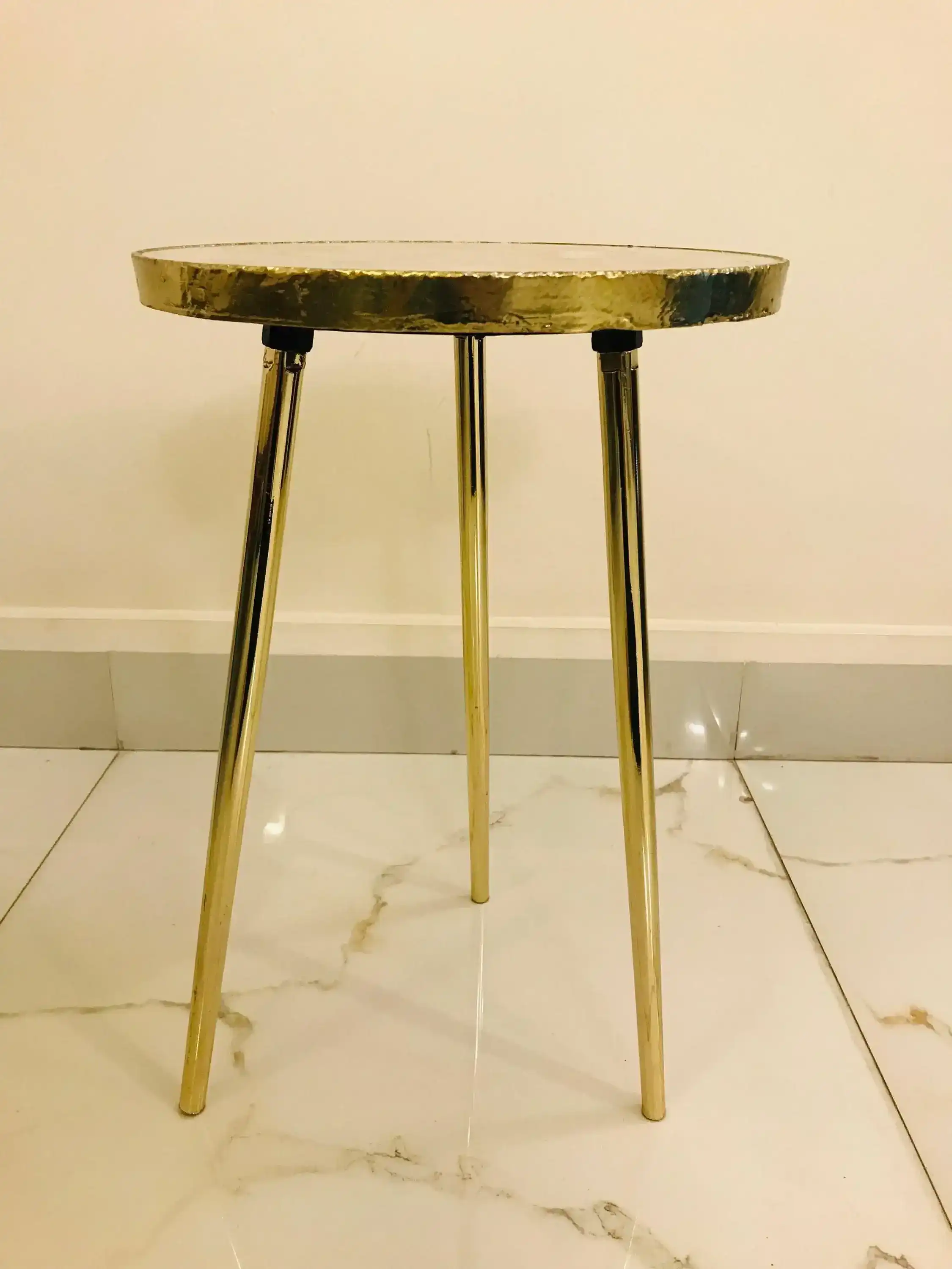 White Agate Round Edge Side Table - Image 6